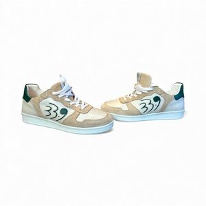 33.9 Elite Edition Women’s Varsity Green And Beige Sneaker Size 37.  US 6.5